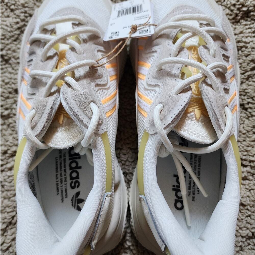 Wmns Adidas Ozweego Off White Acid Orange Brand New Sz 7.5 - Picture 5 of 9